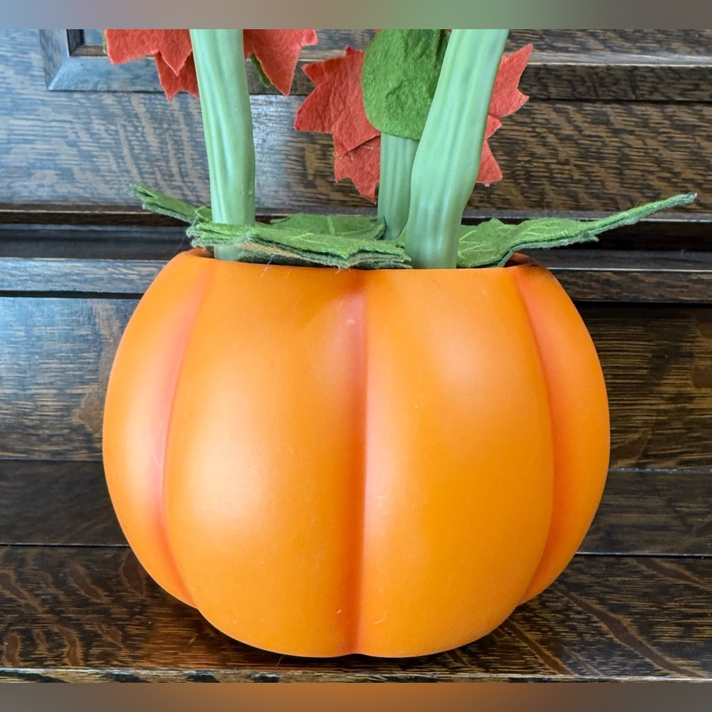 Hyde & EEK Animated Pumpkin Dancing Singing Venus Flytrap Vines Halloween Decor - Picture 11 of 17